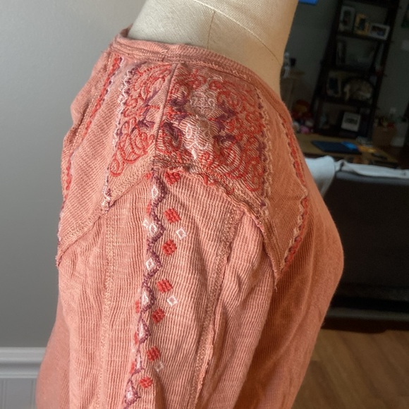 Fall colored embroidered thermal - Picture 4 of 7